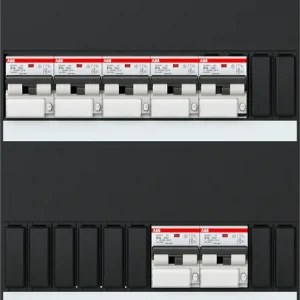 ABB Installatiedozen en -kasten 7x 16A/30mA, 3-f Installatiekast Bestseller