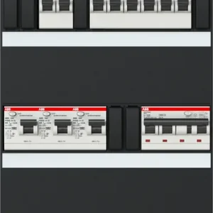 ABB Installatiedozen en -kasten 8x achter 3x 30mA = HS + C, 3-fasen HS in onderbak 110x220 Authentiek