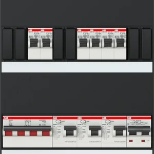 ABB Installatiedozen en -kasten 3-fase, 1 HS 40A 4P 3 ALS 63A 2P 30mA, 6 MCB B16 1 aardlek aut. B16 1P Limited Edition